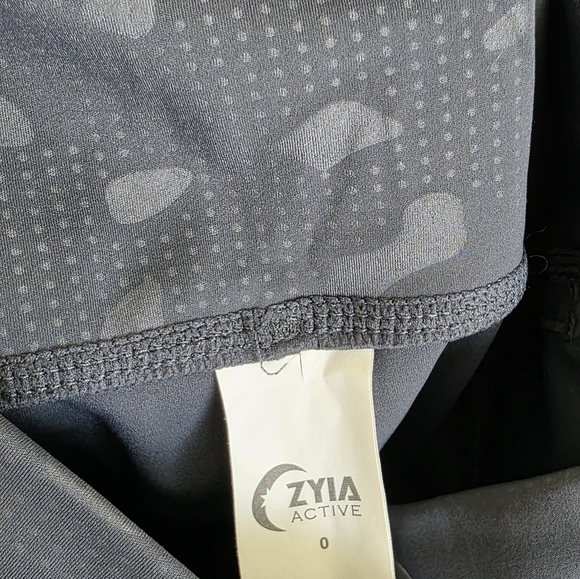 NWOT Zyia Women’s Battleship Gray Camo Luxe Leggings Suze 0 - Picture 7 of 7